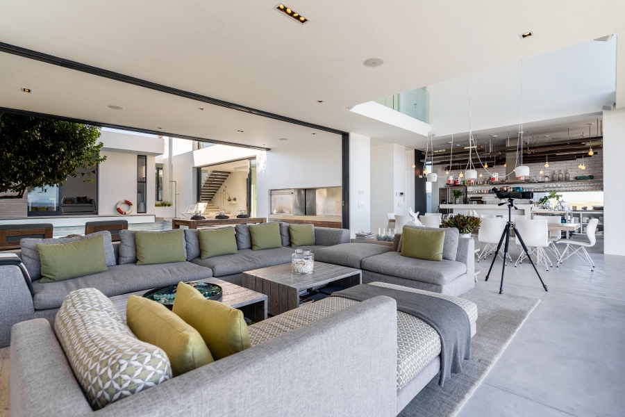 6 Bedroom Property for Sale in Yzerfontein Western Cape